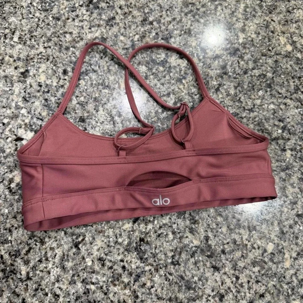 Alo Yoga Airlift Intrigue Bra Size xs
